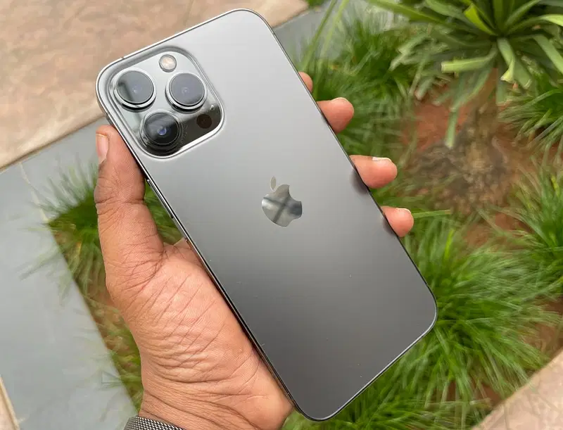 hình nền iPhone 13, 13 Pro, 13 Pro Max 0023