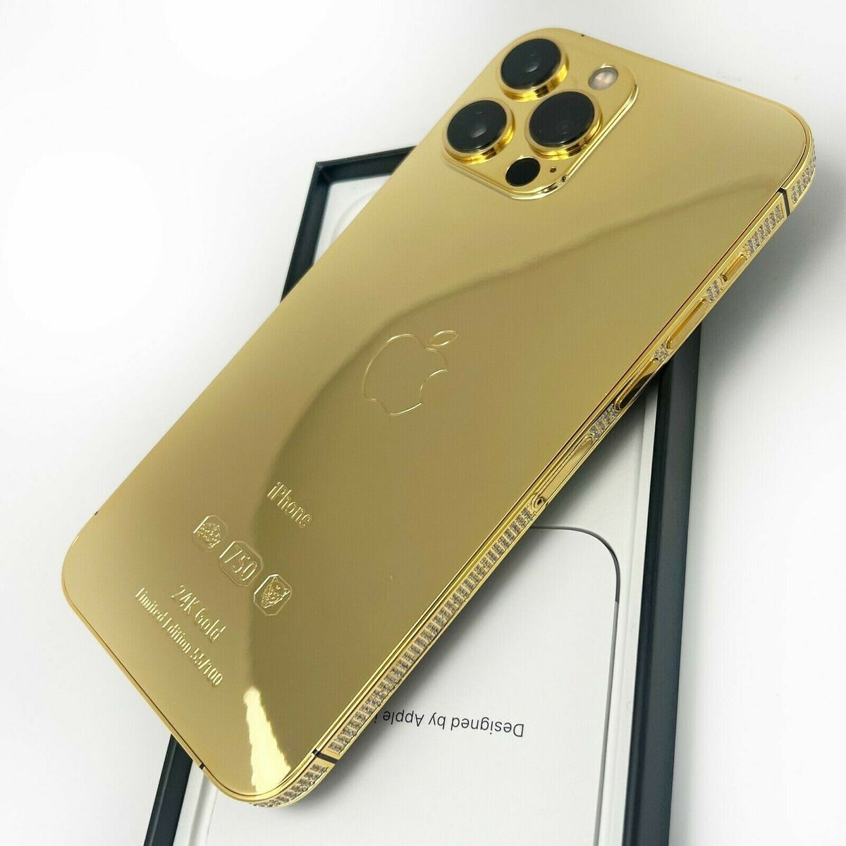 hình nền iPhone 13, 13 Pro, 13 Pro Max 0067